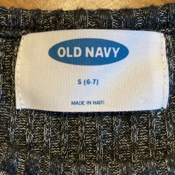 Old Navy Girls Sweater - Picture 2 of 2